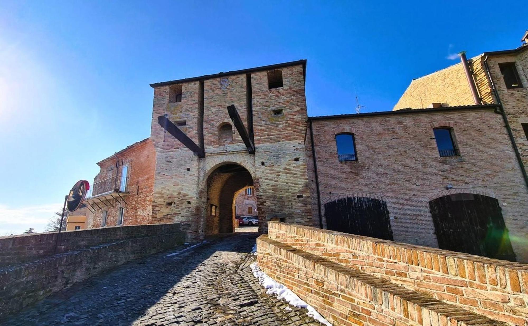 Borgo Calbianco - Private House With Pool & Airco Villa Cerreto Castello Exteriör bild